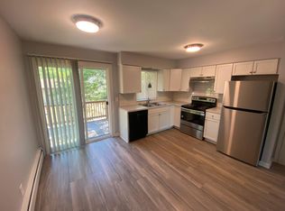 1320 Vineland Ct SE, Grand Rapids, MI