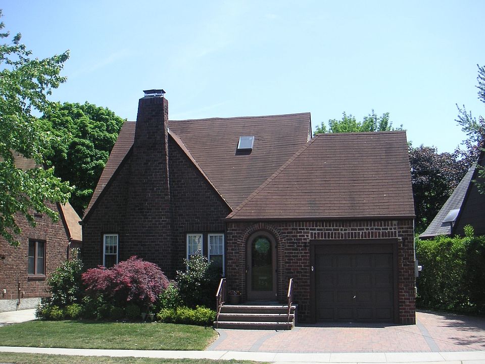 1st image of 353 Plainfield Ave