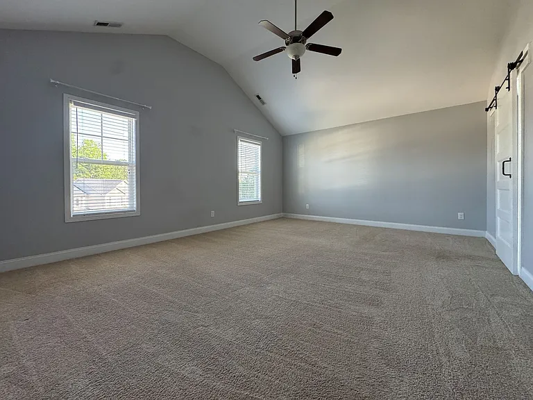 172 Huzzas Cir — Photo 15
