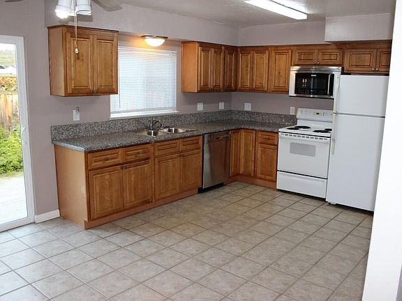 2nd image of 349 Conestoga Way