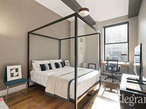 5th image of 140 W 22nd St APT 5F