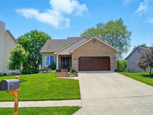 2731 Walnut Ridge Dr, Troy, OH 45373