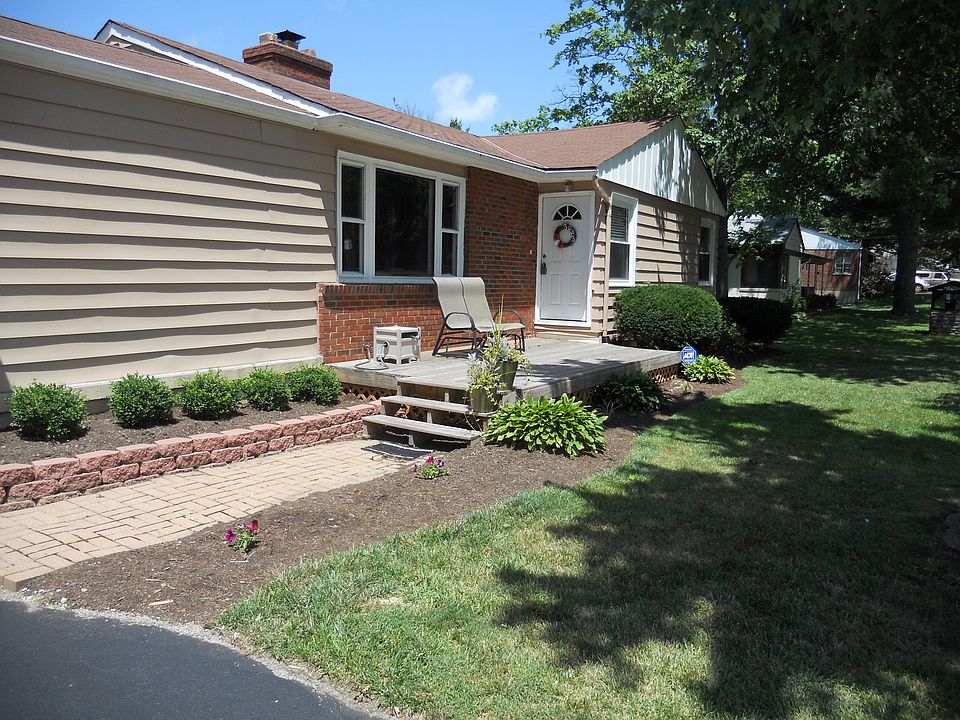 2nd image of 3943 Beverly Dr