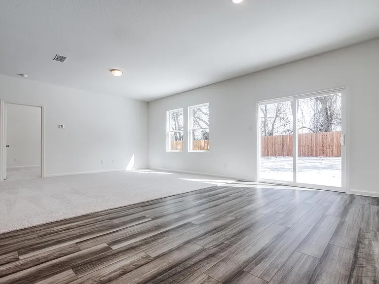 2621 Silver Leaf Ln — Photo 7