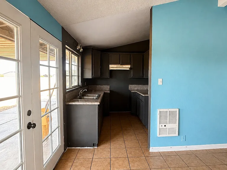 8433 Quezon Ave — Photo 10