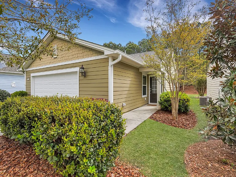 329 Mystic Point Dr — Photo 3