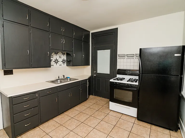 303 W Atchison St #A — Photo 8