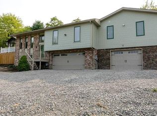 7681 Franklin Rd, Cranberry Township, PA 16066