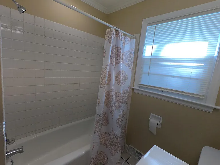 5830 Perry Ln — Photo 55