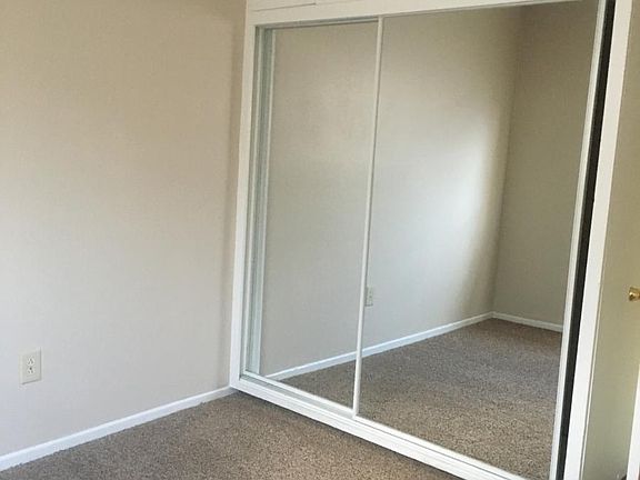 5th image of 441 Claydelle Ave APT G