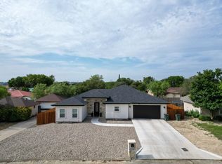 104 Wade Cir, Del Rio, TX 78840