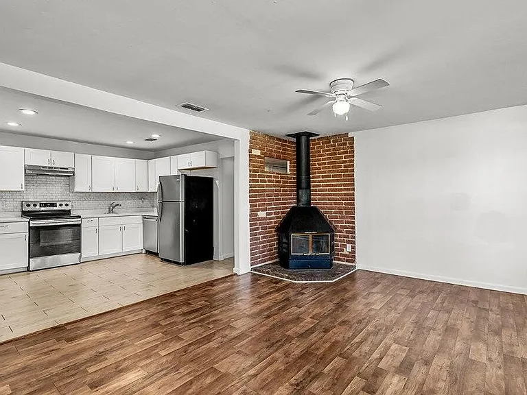 3919 Skycrest Dr — Photo 28