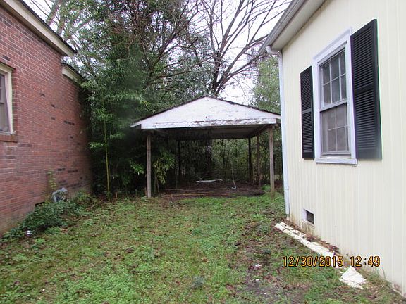 3rd image of 743 Columbia Ave