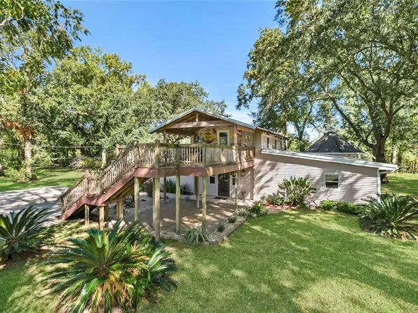 10128 Reynolds Dr, Waggaman, LA 70094