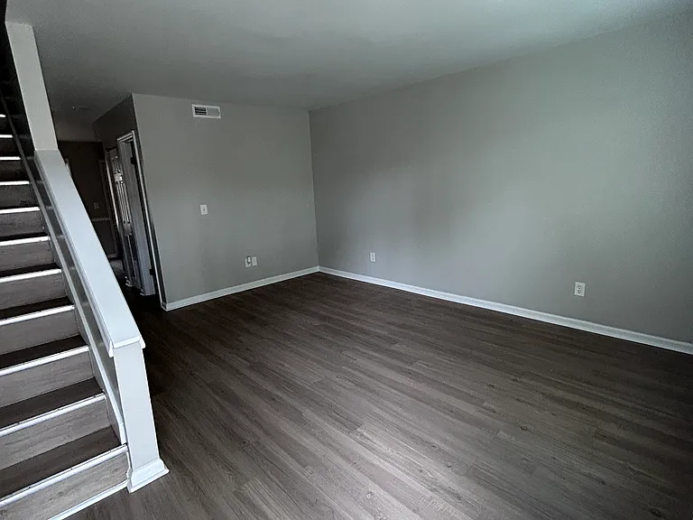 7669 Hunters Ridge Ln #2 — Photo 9