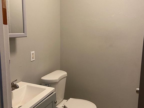 5th image of 1048-50 N Cicero Ave #1048-2F