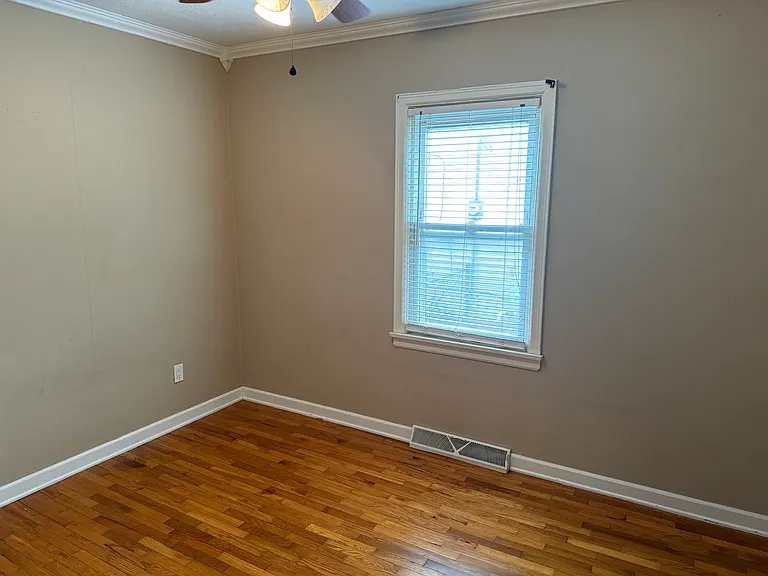 316 W Kirwin Ave — Photo 10