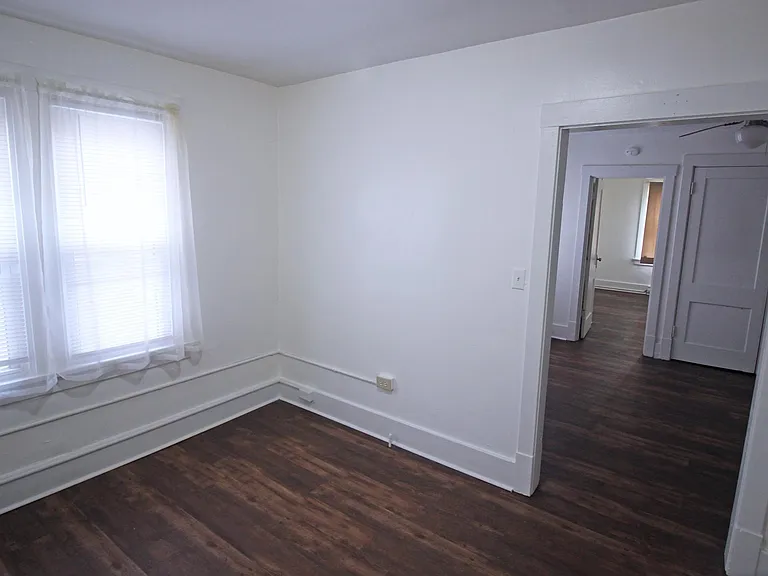 223 Spencer Ave #5 — Photo 4