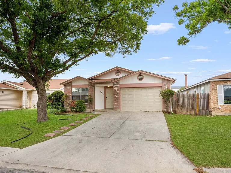 6863 Cypress Mist Dr — Photo 2