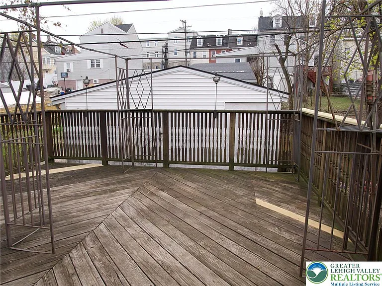 1020 Ferry St #1 — Photo 25