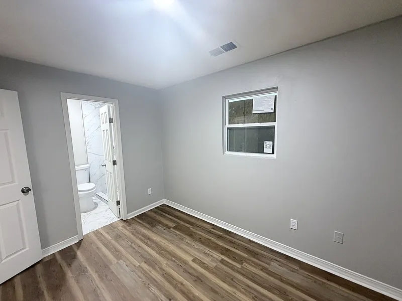 3 bed, 2.0 bath, 1000 sqft, $1,495 — Photo 3