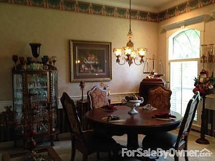 Storage Building Cottage
						:
						Cute Storage Cottage
Perfect For Entertaining Or Lounging