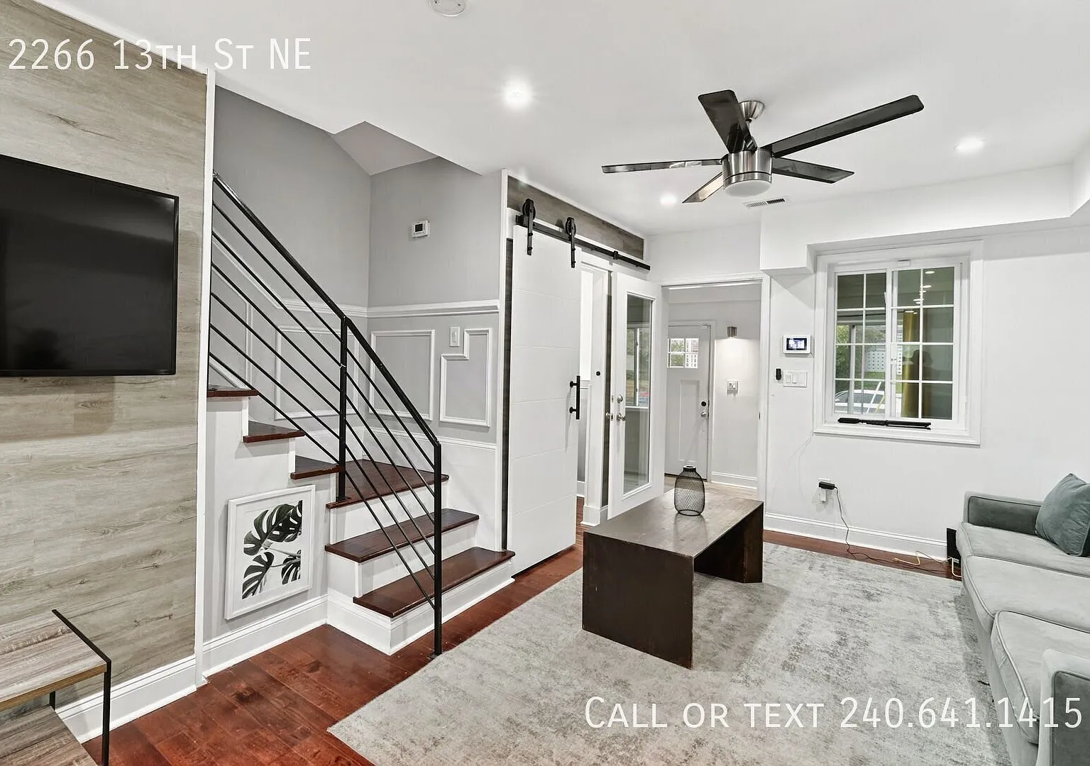Charming 3 BR/2.5 BA Townhome in Brentwood! — Photo 4