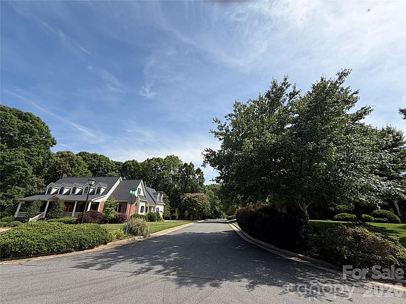 5th image of 119 Colony Hill Ln
