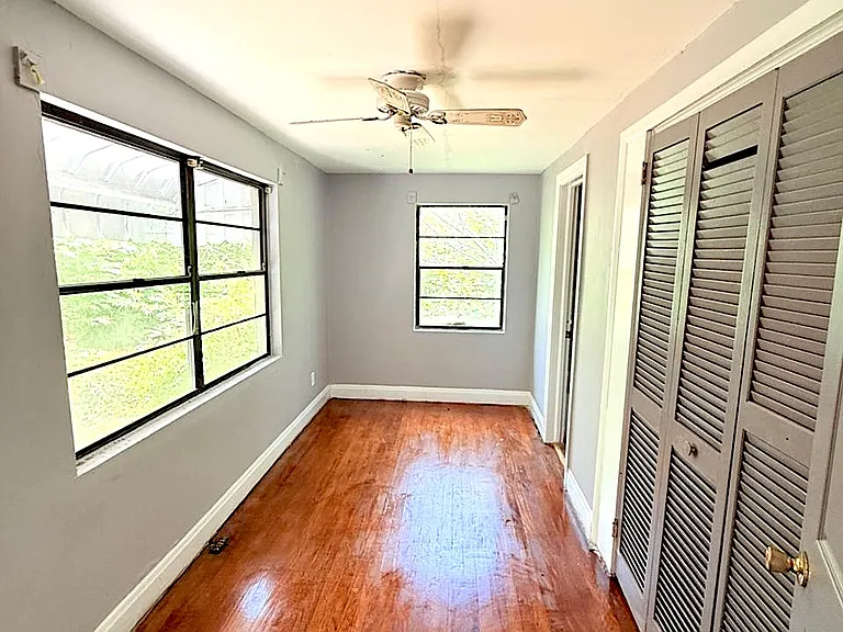 1221 Maple St — Photo 33