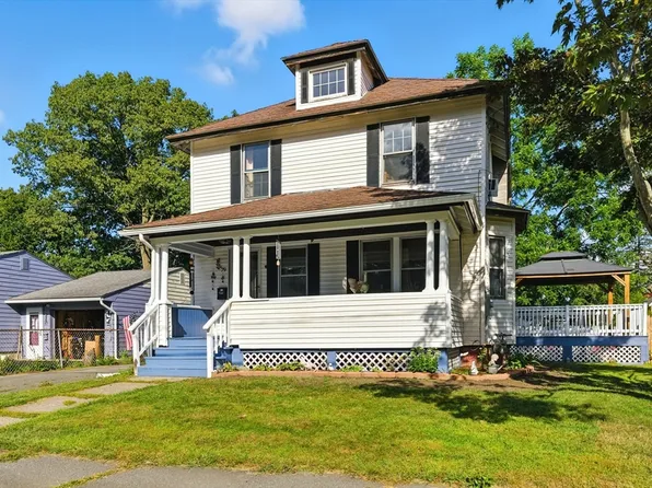 79 Beech St, Greenfield, MA 01301
