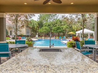 5244 Royal Cypress Cir, Tampa, FL 33647