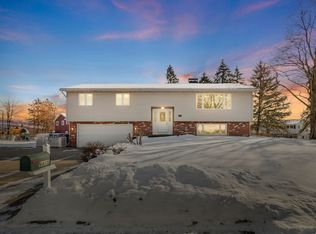 6415 Lani Ln, Mc Farland, WI 53558