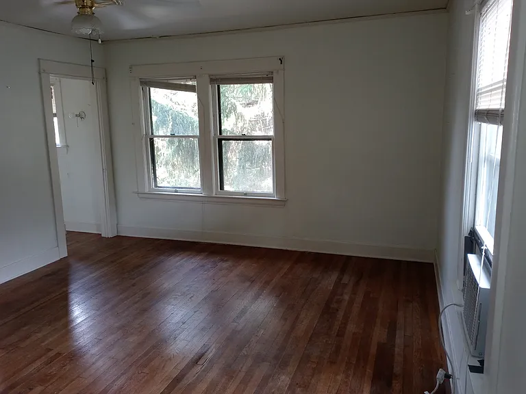 528 Glenwood Ave SE — Photo 16