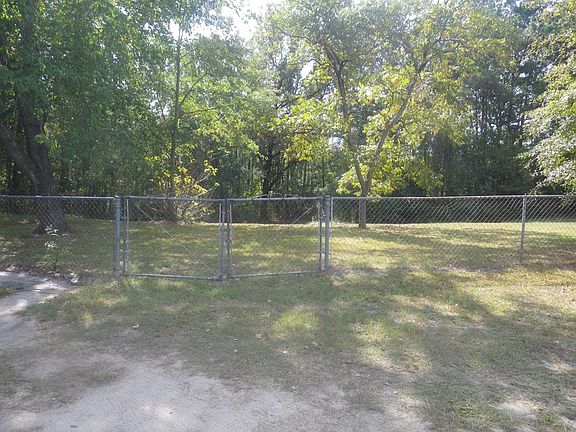 4th image of 28 Ladonia Dr