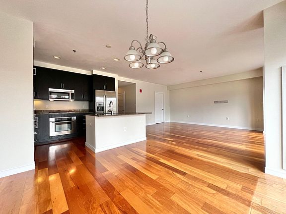 4th image of 200 Exchange St Unit 415