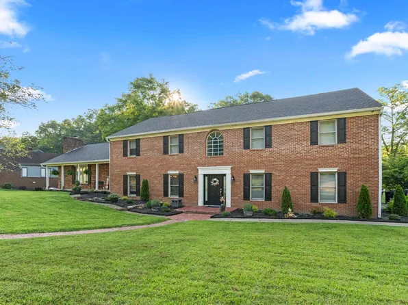 101 Stoney Brooke Dr, Bellefonte, KY 41101