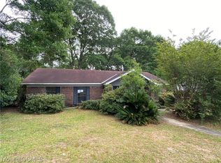 1821 Long Meadow Rd, Mobile, AL 36609