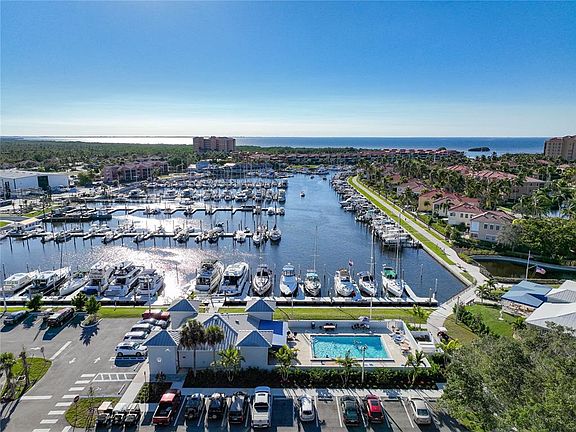 3rd image of 3170 Matecumbe Key Rd APT 112