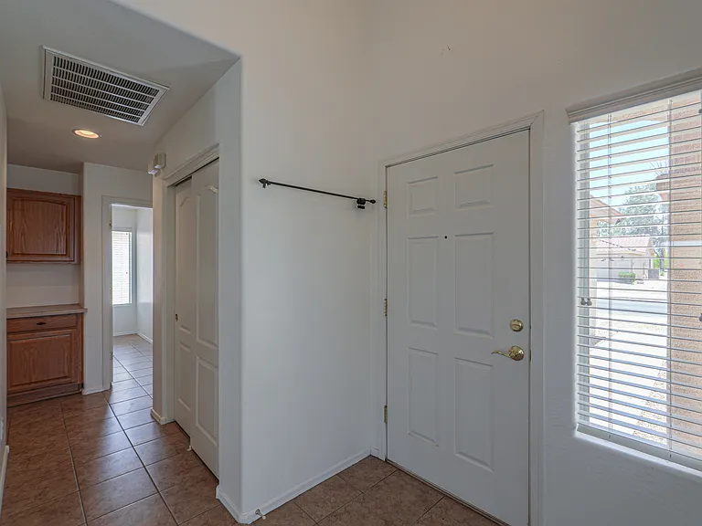 2350 E Santiago Trl — Photo 3