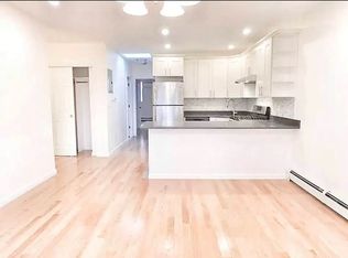 25-24 37th St #2, Astoria, NY 11103