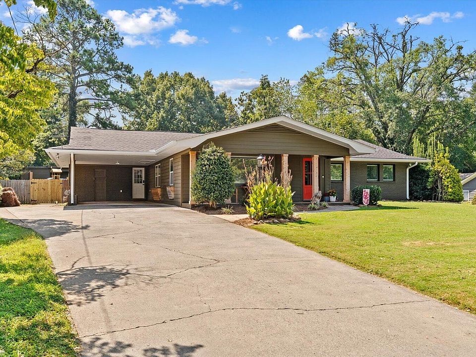 1st image of 921 Hardwick Cir