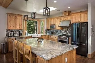 361 Park Ln — Photo 8