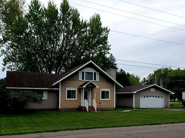 905 W 1st St, Tawas City, MI 48763