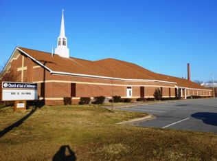 140 E Goldleaf St, Rocky Mount, NC 27801