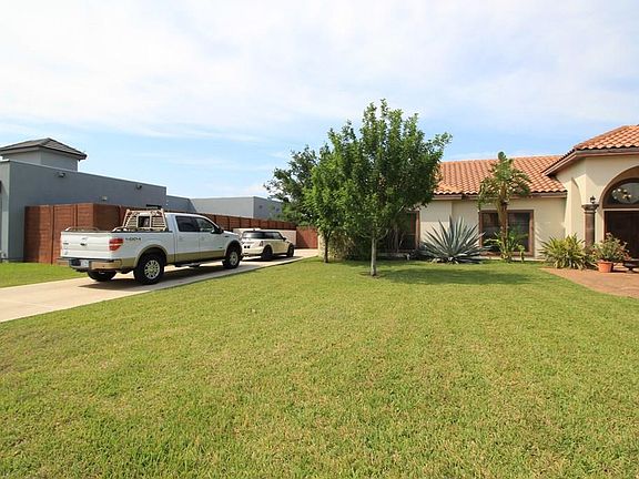 3rd image of 4608 Quince Ave