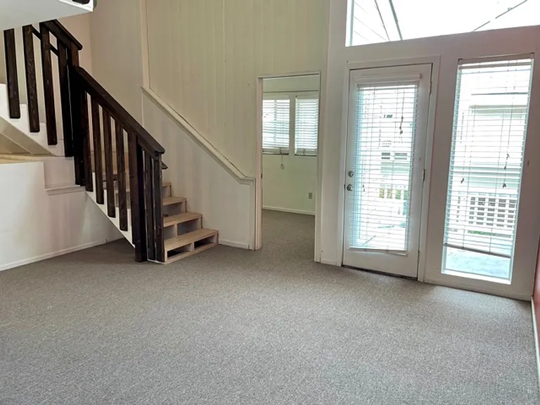 1185 E Foothill Blvd #20 — Photo 3