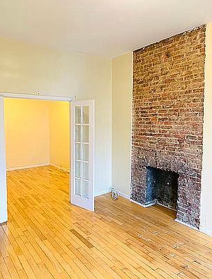 1st image of 489 Hancock St #3