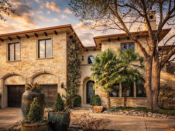 2nd image of 6725 Northwood Rd