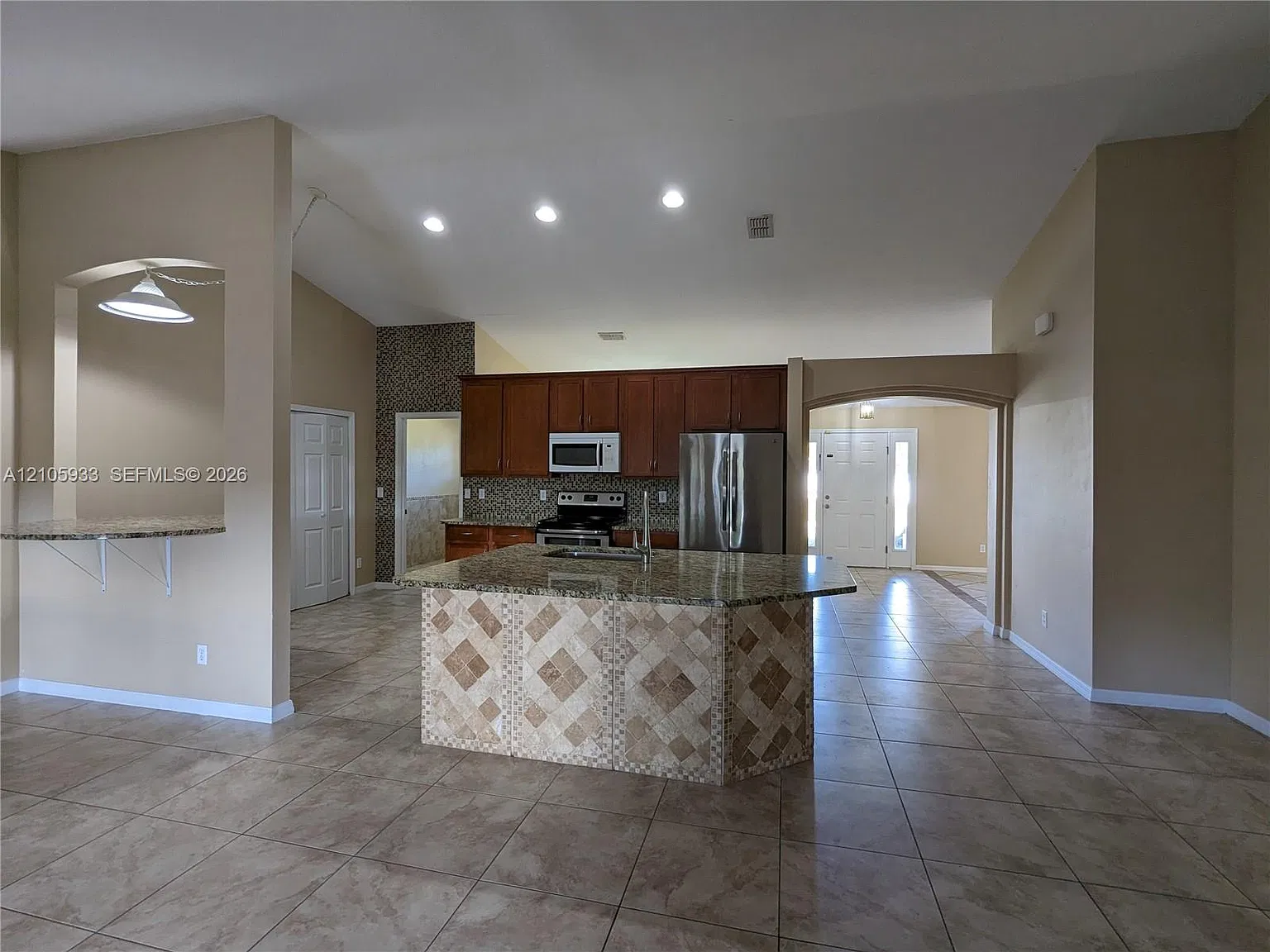 4 bed, 3.0 bath, 2264 sqft, $2,900 — Photo 2