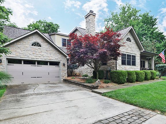 3rd image of 5803 Dover Ct